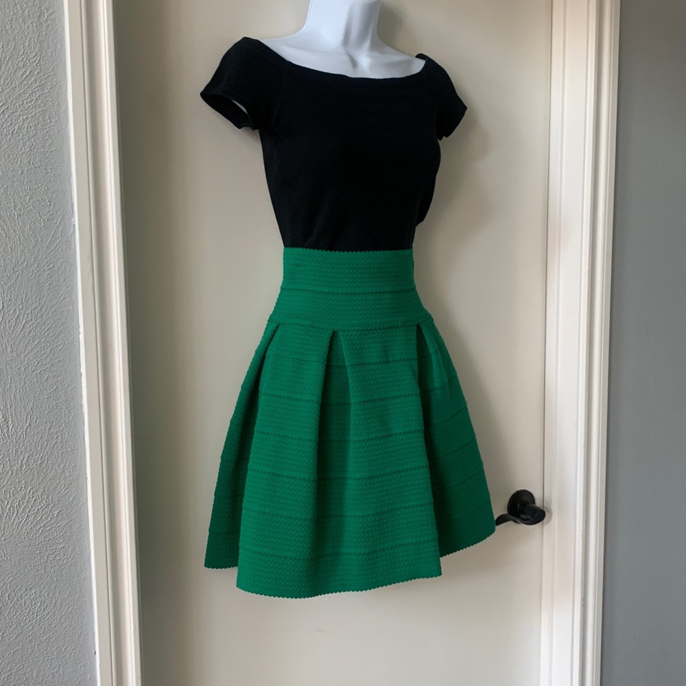 Emerald green elastic high-waist skirt - H&M sz XS